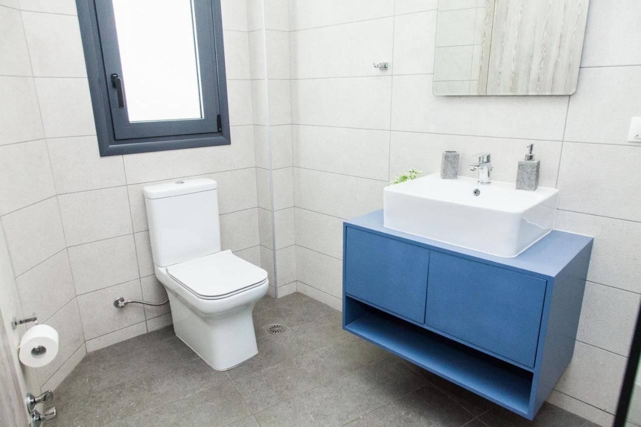 A Spacious Brand New Studio Ideal For 2 A Lägenhet Aten Exteriör bild